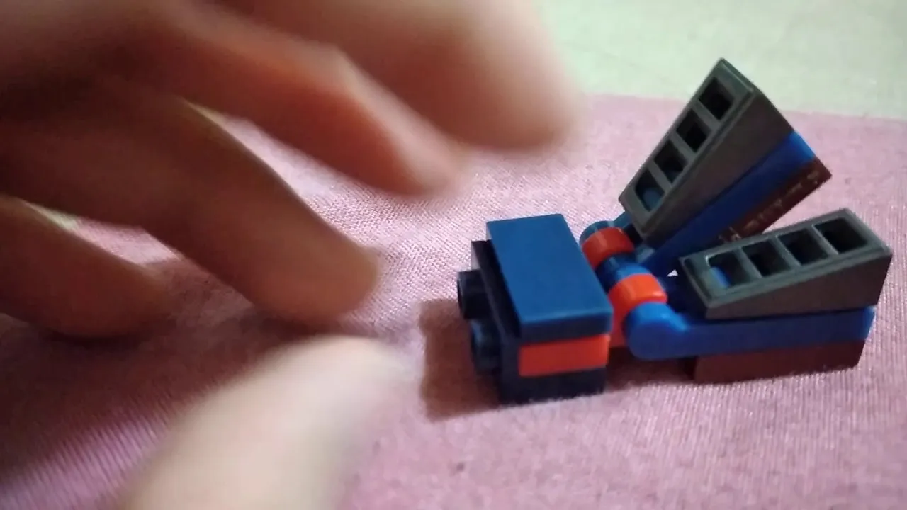 Cách lắp con robot lego mini phần 1 - YouTube