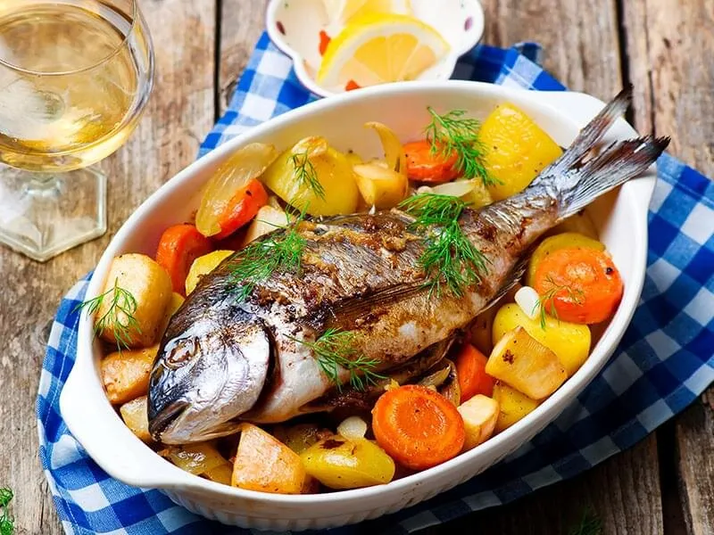 Món sốt cà rốt nghiền mịn ăn kèm hải sản, thịt cá không chỉ lạ miệng mà còn cung cấp nhiều chất dinh dưỡng cho cơ thể