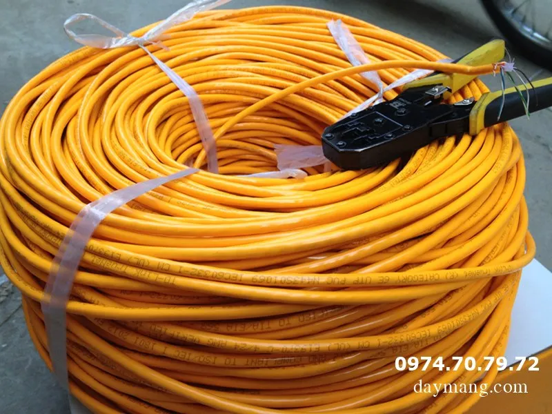dây mạng cat6e amp màu vàng cam