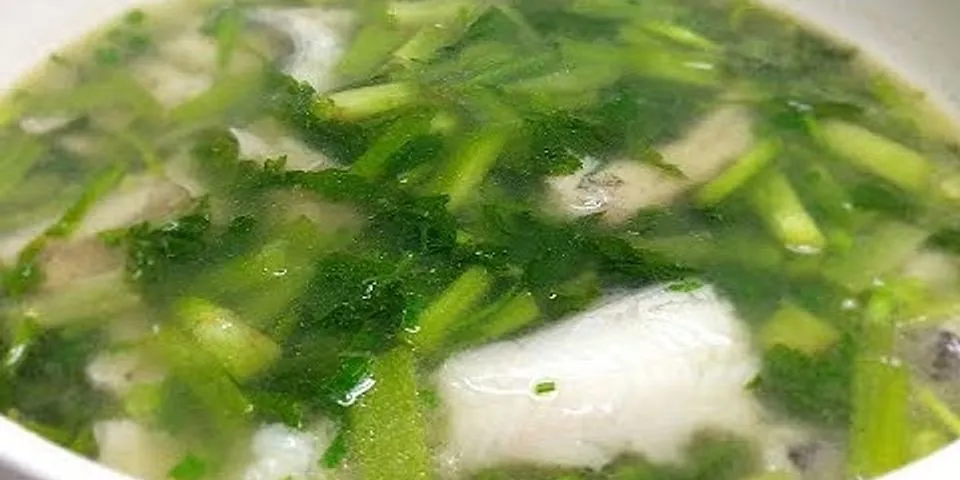 Cách nấu canh cá khoai rau tần ô